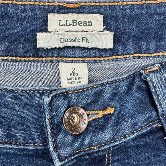 L.L. Bean High-Rise Classic Fit Straight Leg Women’s Jeans - Size: 2 Regular - Picture 14 of 17